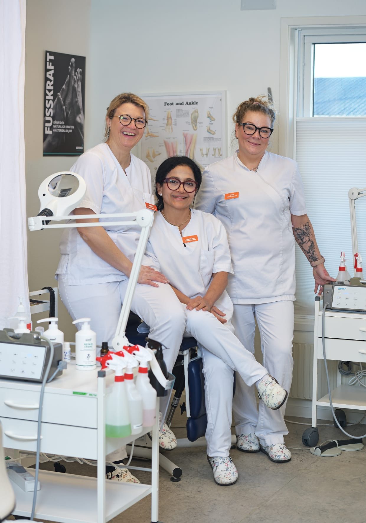 Amina, Izabel, Evelina